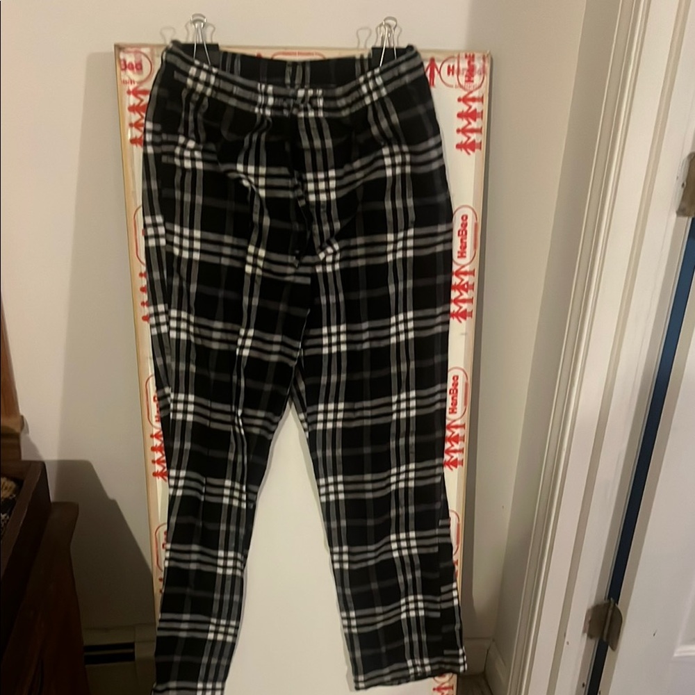 Sonoma Black and White Plaid Joggers